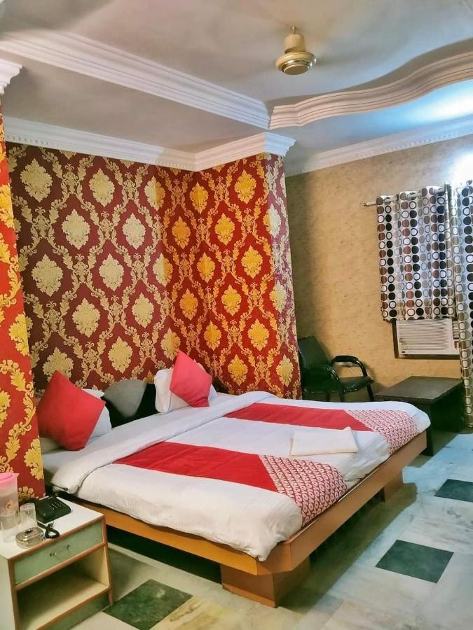 Hotel Shree Villa Harsola Kültér fotó